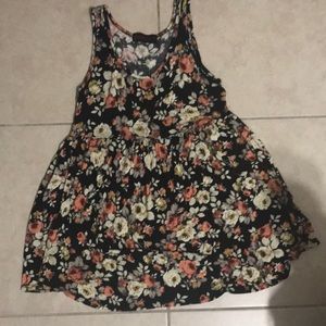 Annabelle Maternity Floral Flowy Shirt (Small)